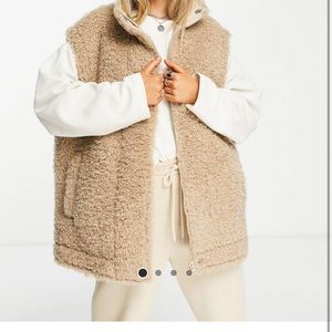 Asos design Sherpa vest